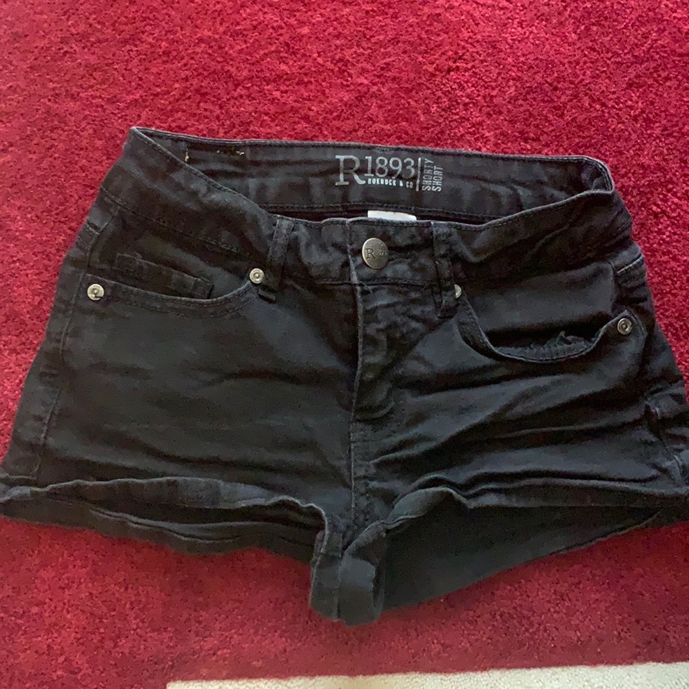 Roebuck and Co black shorts